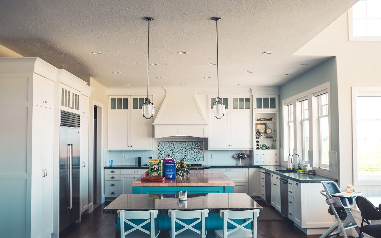 découvrez l'île de cuisine idéale pour optimiser votre espace et ajouter une touche de style à votre intérieur. pratique et esthétique, un îlot de cuisine facilite la préparation des repas tout en servant de point de rassemblement convivial pour vos proches.
