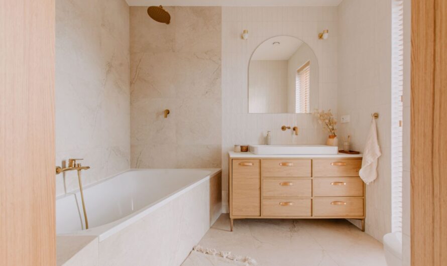 Rénover une salle de bain pour personnes âgées : aménagements et conseils